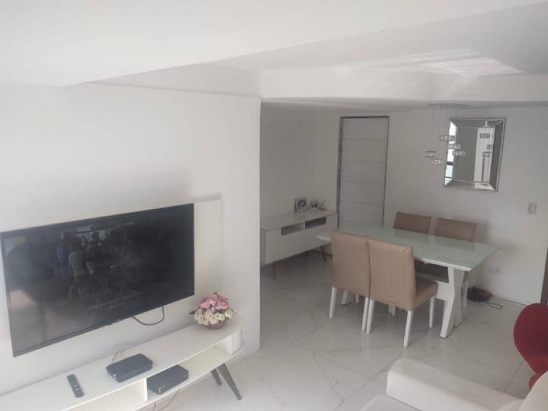 Foto 1 de Apartamento com 3 Quartos para alugar, 80m² em Casa Forte, Recife