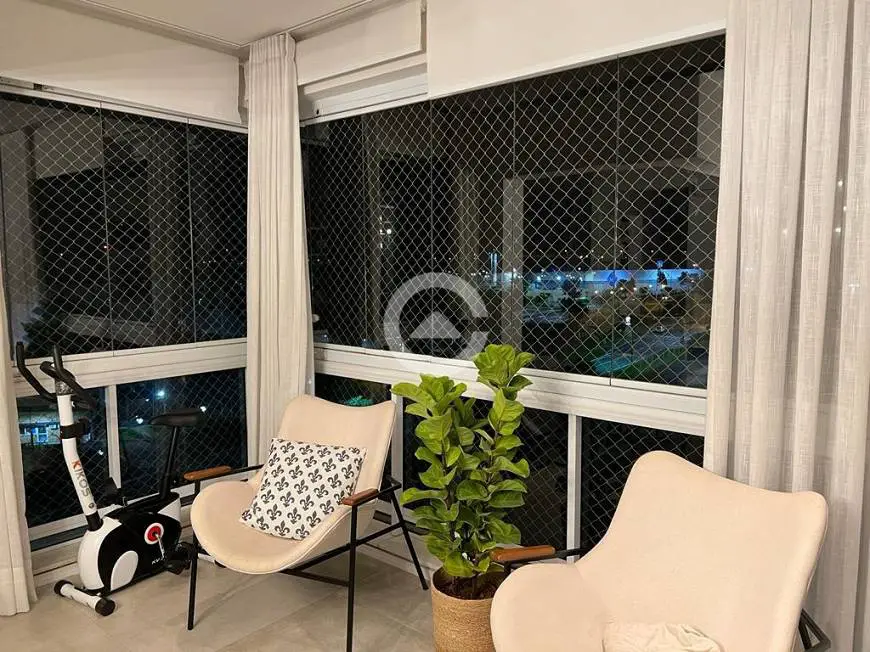 Foto 1 de Apartamento com 3 Quartos para venda ou aluguel, 148m² em Jardim Madalena, Campinas