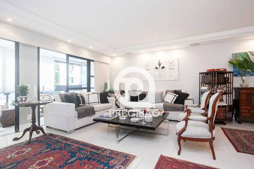 Foto 4 de Apartamento com 3 Quartos à venda, 104m² em Leblon, Rio de Janeiro