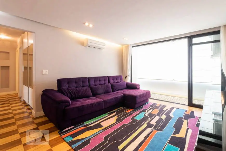 Foto 1 de Apartamento com 3 Quartos para alugar, 132m² em Moema, São Paulo