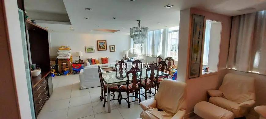 Foto 2 de Apartamento com 4 Quartos à venda, 235m² em Leme, Rio de Janeiro