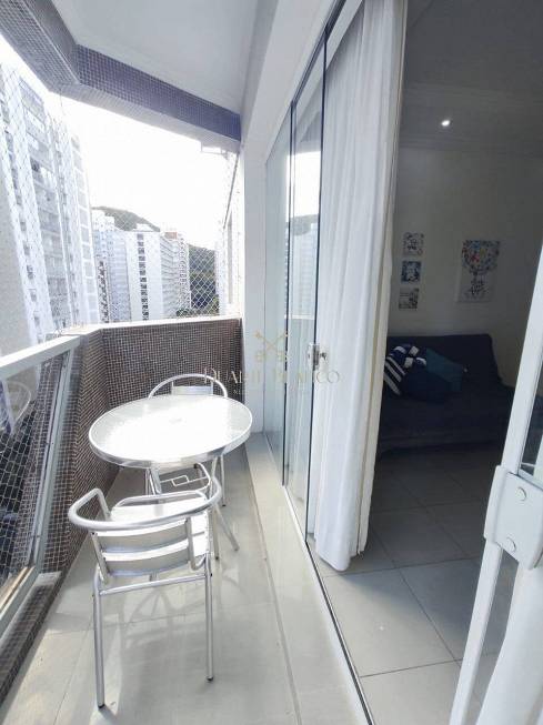 Foto 3 de Apartamento com 4 Quartos para alugar, 100m² em Pitangueiras, Guarujá