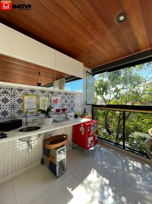 Foto 3 de Apartamento com 4 Quartos à venda, 180m² em Praia do Canto, Vitória