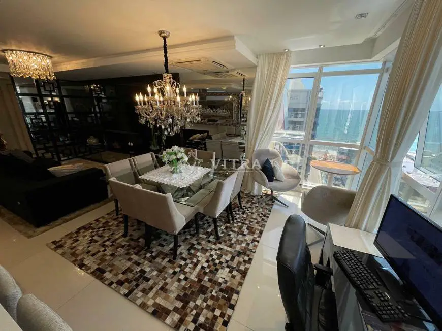 Foto 1 de Apartamento com 4 Quartos à venda, 180m² em São Lourenço, Curitiba