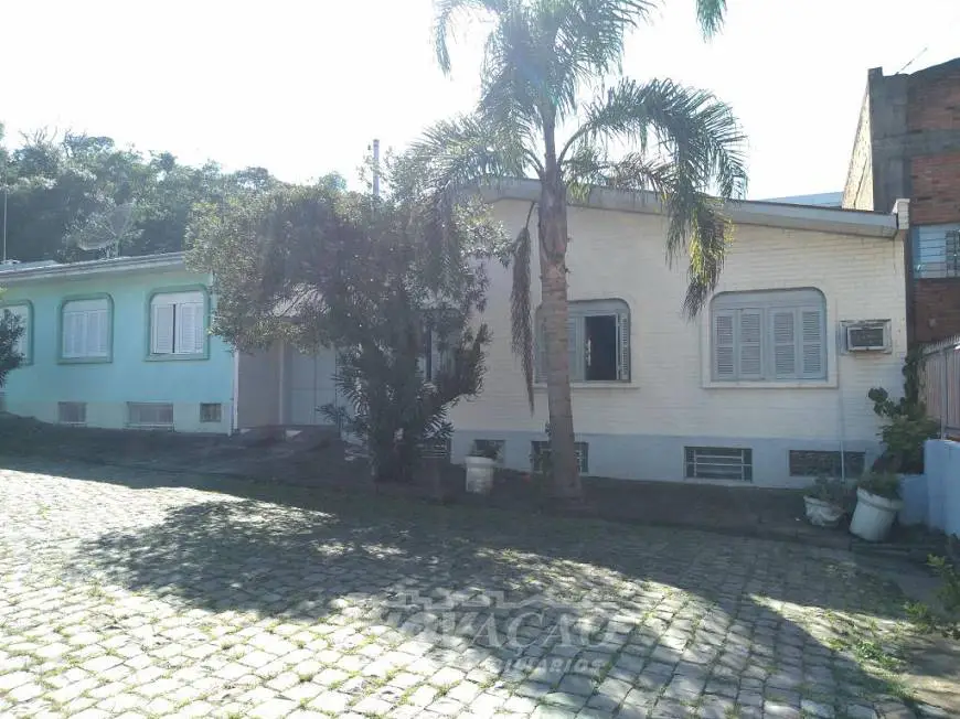 Foto 2 de Casa com 2 Quartos para alugar, 90m² em Mariland, Caxias do Sul