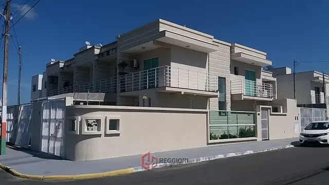 Foto 1 de Casa com 2 Quartos à venda, 67m² em Santa Regina, Camboriú