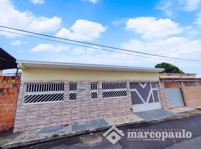 Foto 1 de Casa com 3 Quartos à venda, 100m² em Coroado, Manaus