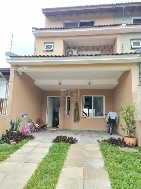 Foto 1 de Casa com 3 Quartos à venda, 176m² em Espiríto Santo, Porto Alegre
