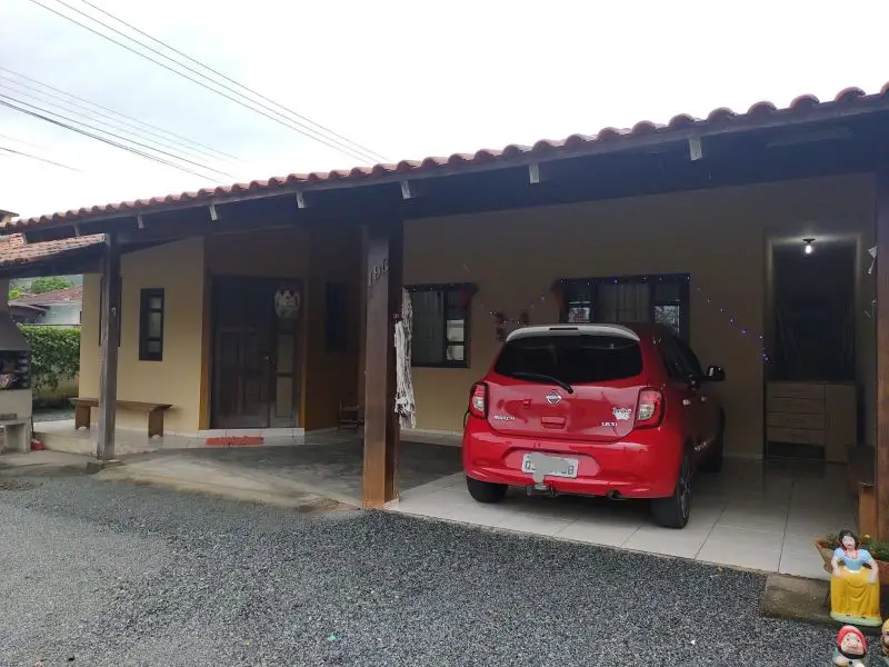 Foto 4 de Casa com 3 Quartos para alugar, 300m² em Ilha da Figueira, Jaraguá do Sul