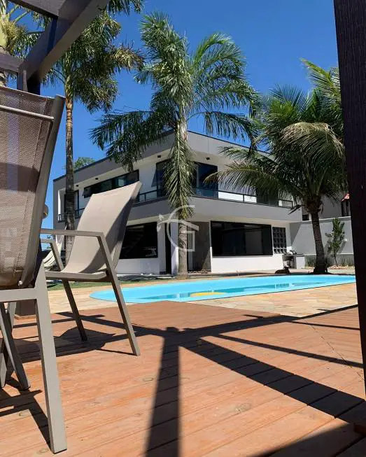 Foto 3 de Casa com 4 Quartos à venda, 202m² em Bom Retiro, Joinville