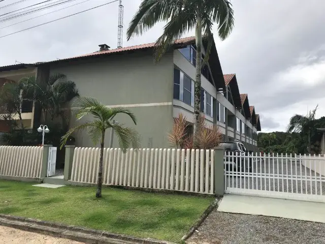 Foto 1 de Casa de Condomínio com 3 Quartos à venda, 90m² em , Itapoá