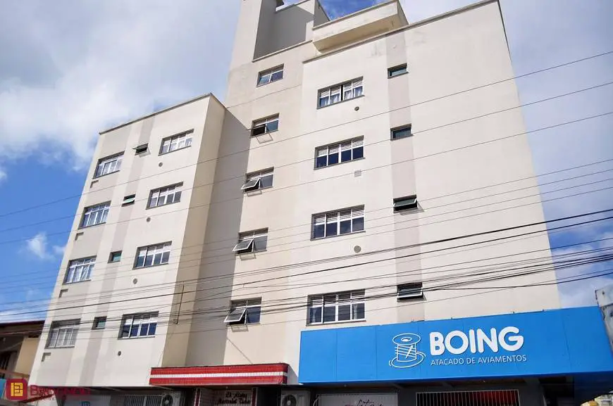 Foto 1 de Apartamento com 1 Quarto para alugar, 35m² em Barreiros, São José