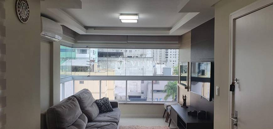 Foto 3 de Apartamento com 2 Quartos à venda, 78m² em Meia Praia, Itapema