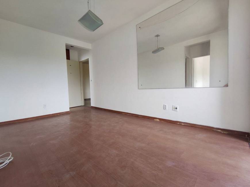 Foto 5 de Apartamento com 2 Quartos à venda, 59m² em Sarandi, Porto Alegre