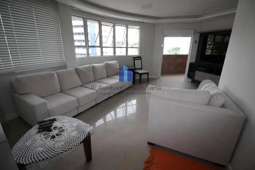 Foto 1 de Apartamento com 3 Quartos à venda, 124m² em Água Verde, Curitiba