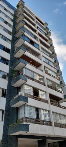 Foto 1 de Apartamento com 4 Quartos à venda, 211m² em Itaigara, Salvador