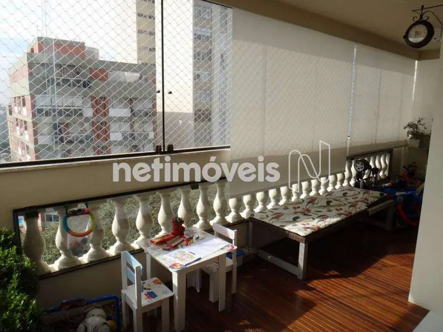 Foto 1 de Apartamento com 4 Quartos à venda, 260m² em Morro dos Ingleses, São Paulo