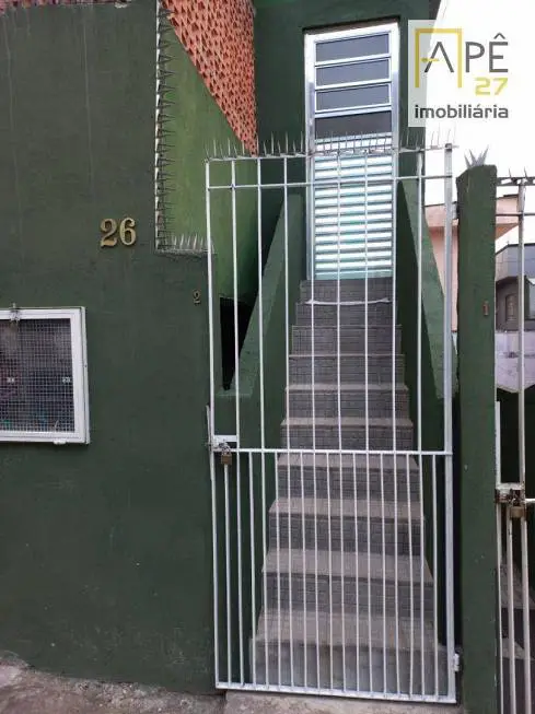 Foto 1 de Casa com 1 Quarto para alugar, 42m² em Cocaia, Guarulhos