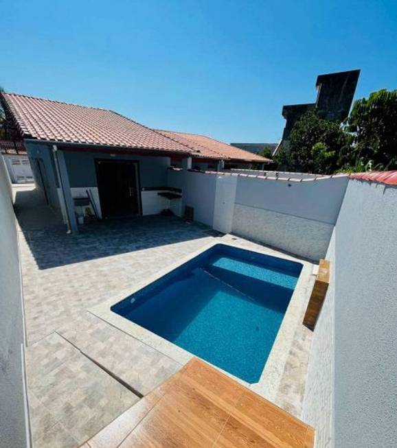 Foto 1 de Casa com 2 Quartos à venda, 296m² em Centro, Guarapari