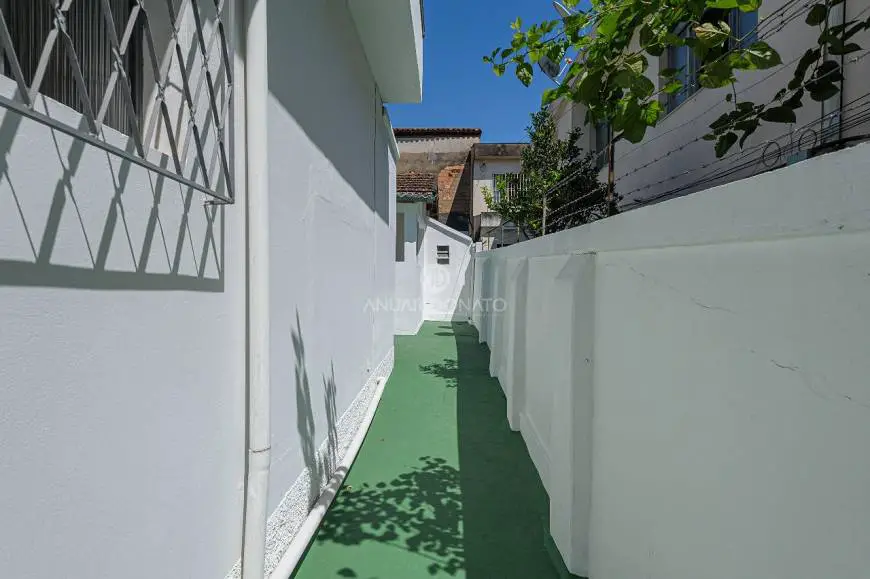 Foto 2 de Casa com 2 Quartos para alugar, 75m² em Santa Tereza, Belo Horizonte