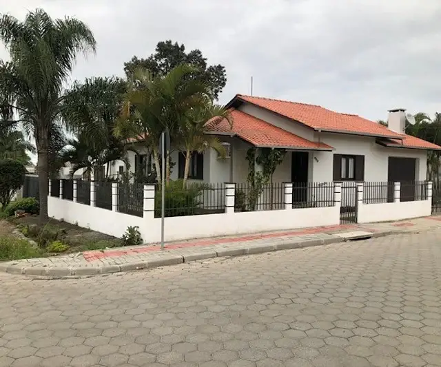 Foto 1 de Casa com 3 Quartos à venda, 130m² em Jardim Das Avenidas, Araranguá