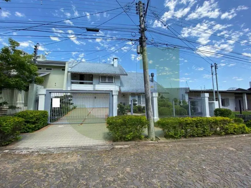 Foto 2 de Casa com 3 Quartos à venda, 218m² em São José, São Leopoldo