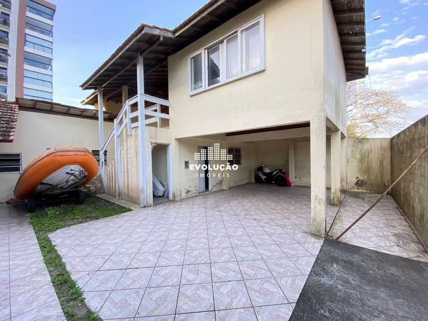 Foto 1 de Casa com 4 Quartos para alugar, 219m² em Centro, São José