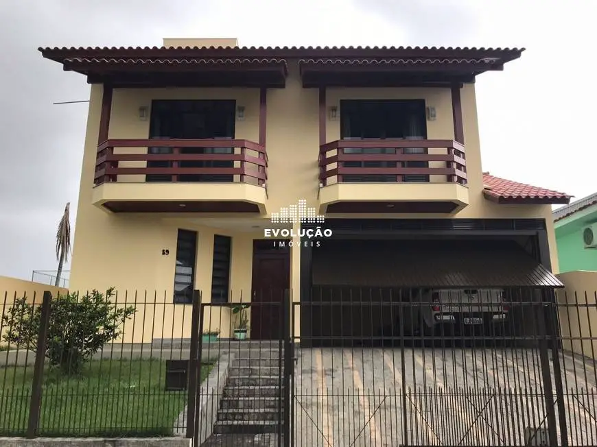 Foto 1 de Casa com 4 Quartos para alugar, 252m² em Picadas do Sul, São José