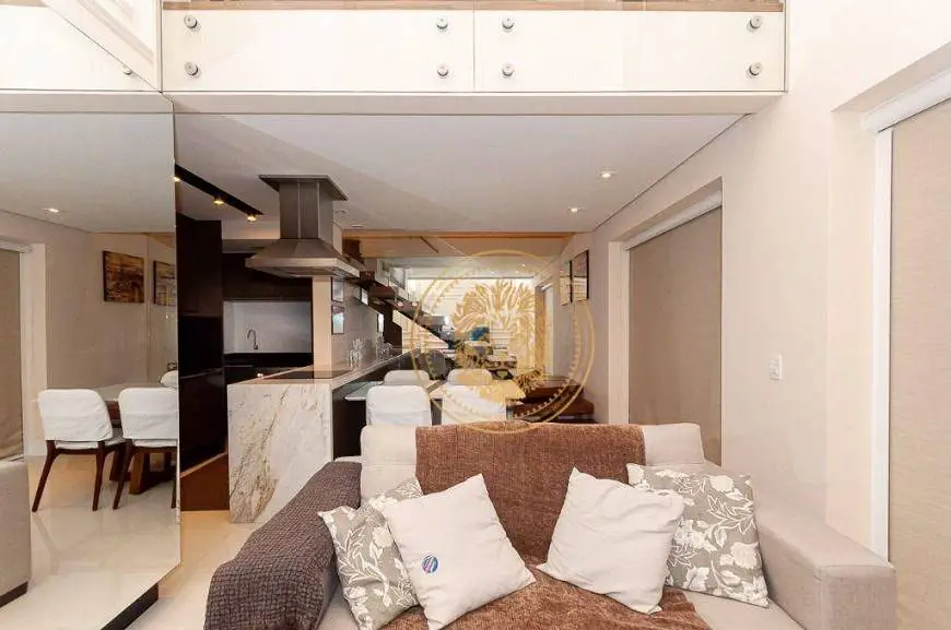 Foto 2 de Apartamento com 1 Quarto para alugar, 109m² em Batel, Curitiba