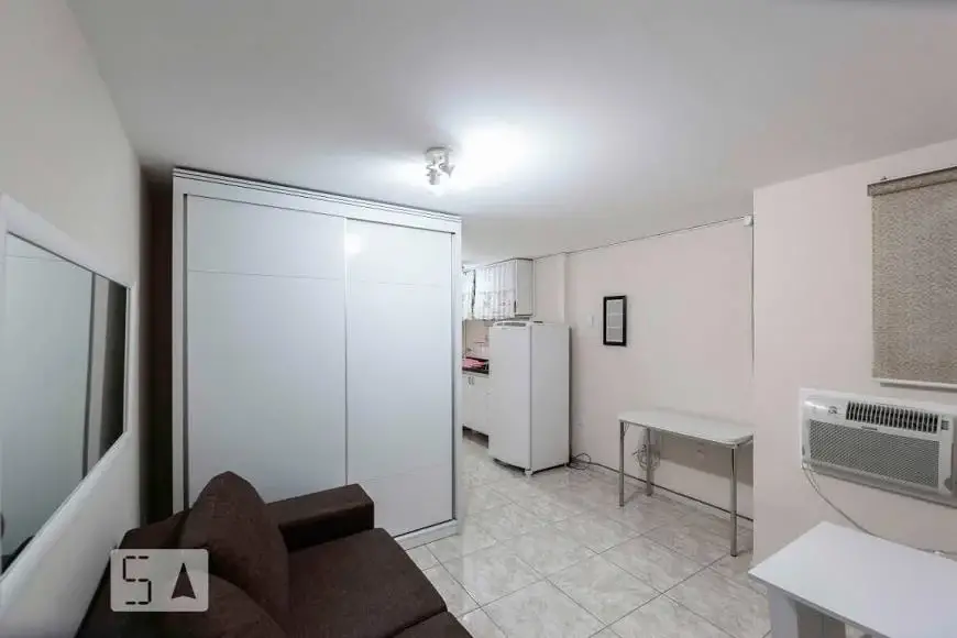Foto 1 de Apartamento com 1 Quarto para alugar, 25m² em Recreio Dos Bandeirantes, Rio de Janeiro