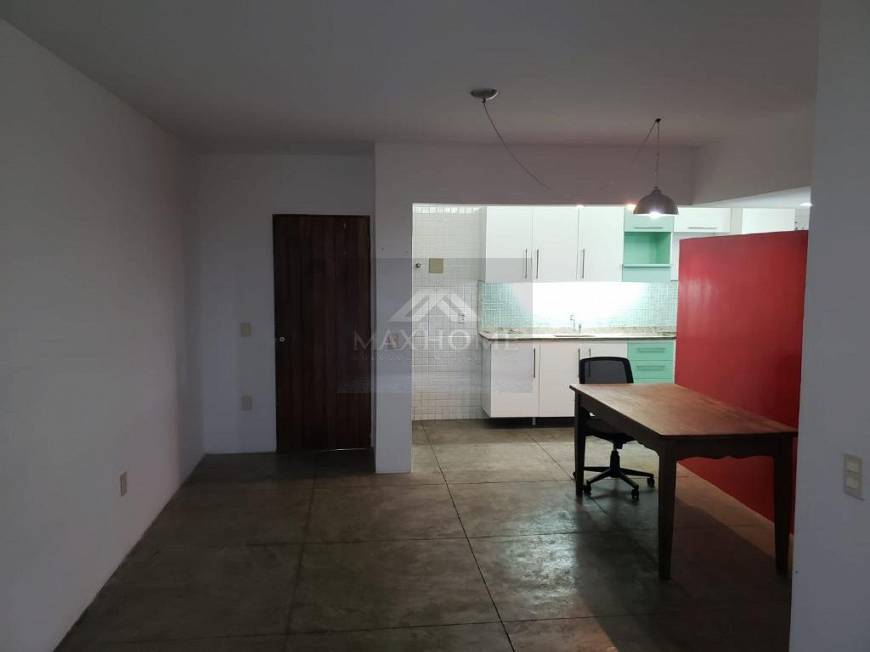 Foto 3 de Apartamento com 2 Quartos à venda, 72m² em Santo Amaro, Recife