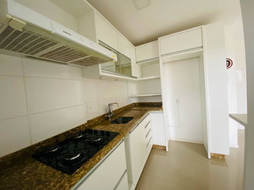 Foto 4 de Apartamento com 2 Quartos à venda, 71m² em Santo Antônio, Joinville