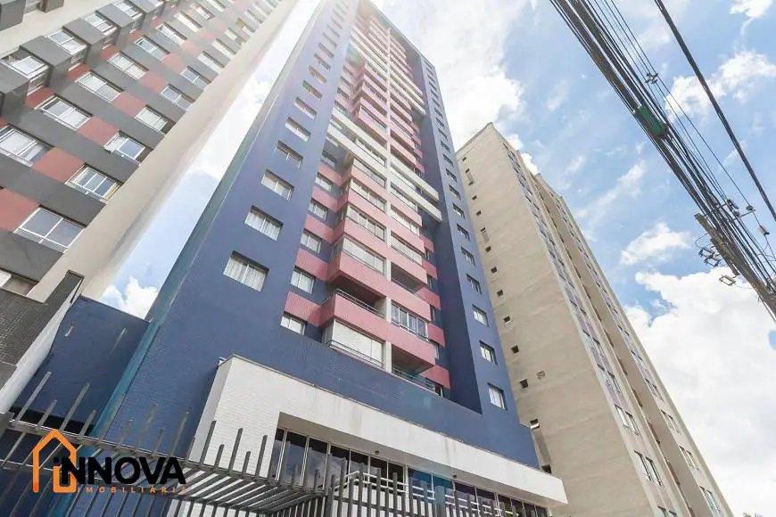Foto 1 de Apartamento com 3 Quartos à venda, 101m² em Cristo Rei, Curitiba