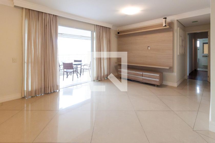 Foto 2 de Apartamento com 3 Quartos para alugar, 122m² em Jardim Ester Yolanda, São Paulo