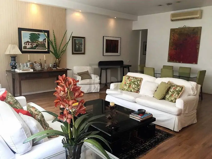 Foto 1 de Apartamento com 3 Quartos à venda, 138m² em Leblon, Rio de Janeiro