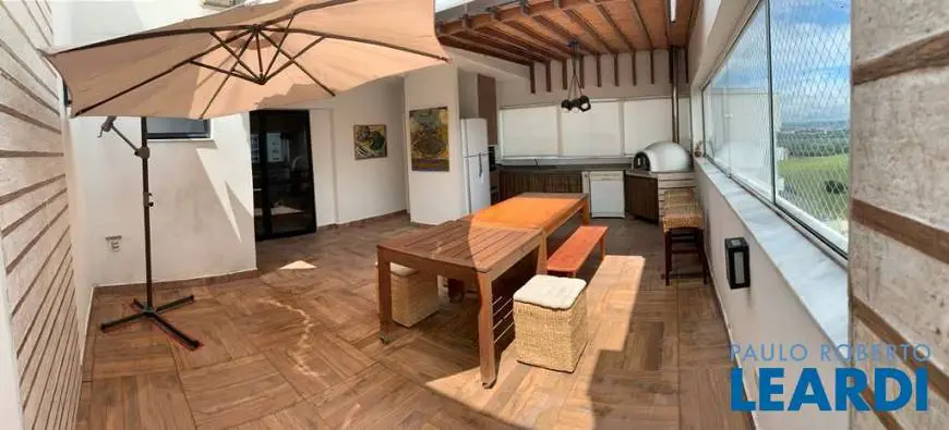 Foto 1 de Apartamento com 3 Quartos à venda, 211m² em Parque Residencial Aquarius, São José dos Campos