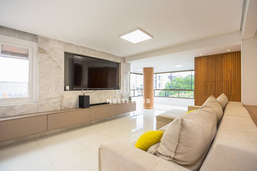 Foto 2 de Apartamento com 3 Quartos à venda, 175m² em Petrópolis, Porto Alegre