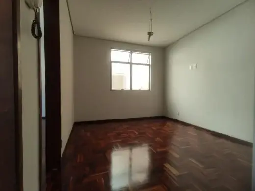 Foto 2 de Apartamento com 3 Quartos para alugar, 120m² em Santa Efigênia, Belo Horizonte