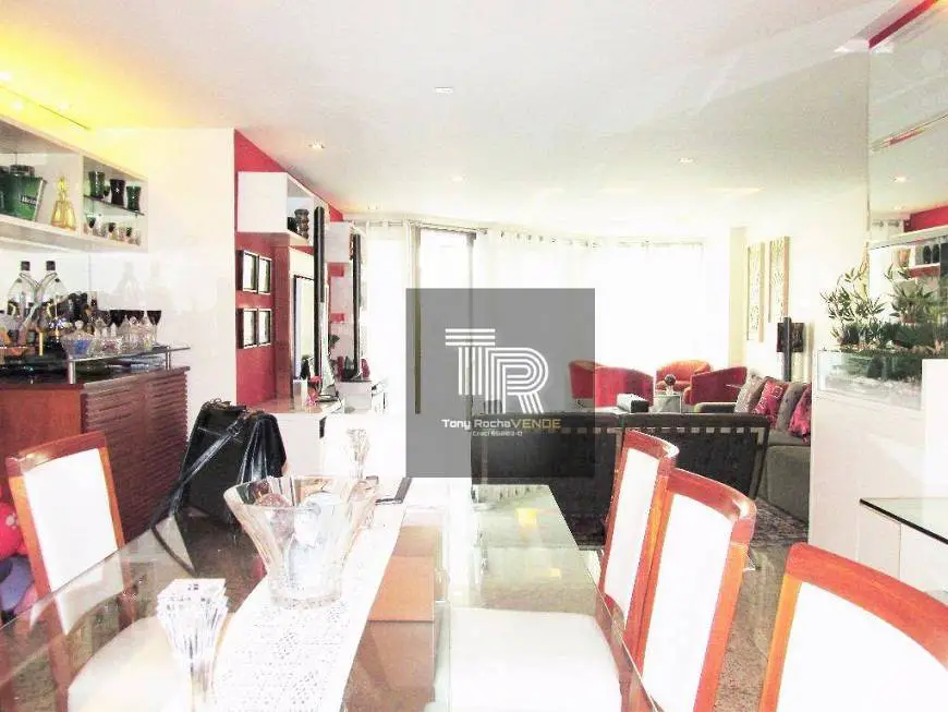 Foto 2 de Apartamento com 4 Quartos à venda, 180m² em Icaraí, Niterói