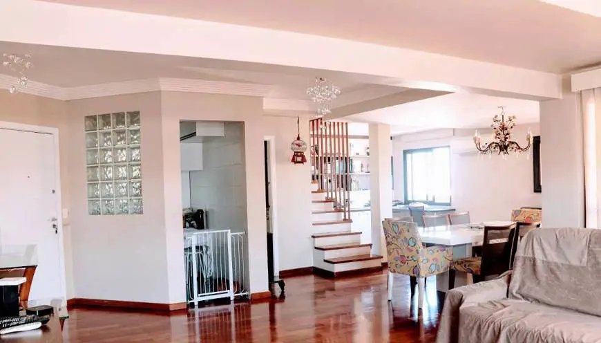 Foto 1 de Apartamento com 4 Quartos para alugar, 255m² em Vila Mariana, São Paulo