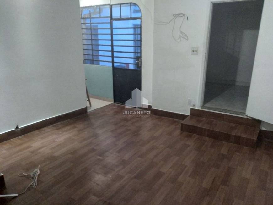Foto 2 de Casa com 1 Quarto para alugar, 300m² em Vila Bocaina, Mauá