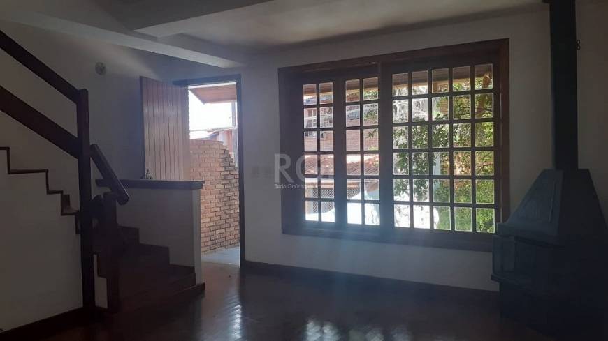 Foto 2 de Casa com 2 Quartos à venda, 95m² em Cavalhada, Porto Alegre