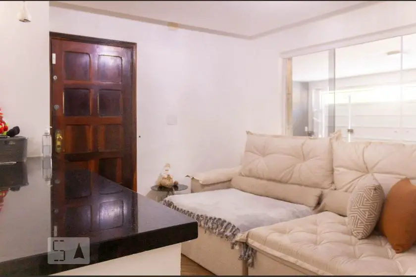 Foto 2 de Casa com 2 Quartos para alugar, 180m² em Interlagos, São Paulo