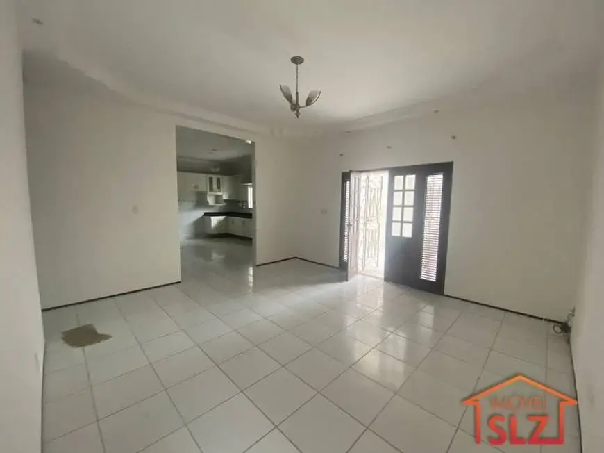 Foto 1 de Casa com 3 Quartos para alugar, 227m² em Conjunto Habitacional Turu, São Luís