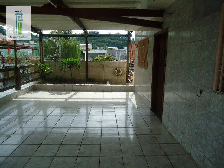 Foto 2 de Casa com 3 Quartos para alugar, 250m² em Vila Amália, São Paulo