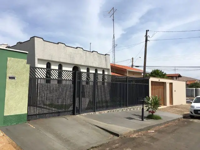 Foto 2 de Casa com 3 Quartos à venda, 236m² em Vila José Kalil Aun, Cosmópolis