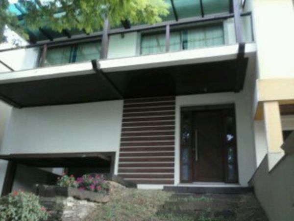 Foto 1 de Casa com 4 Quartos à venda, 230m² em Ipanema, Porto Alegre