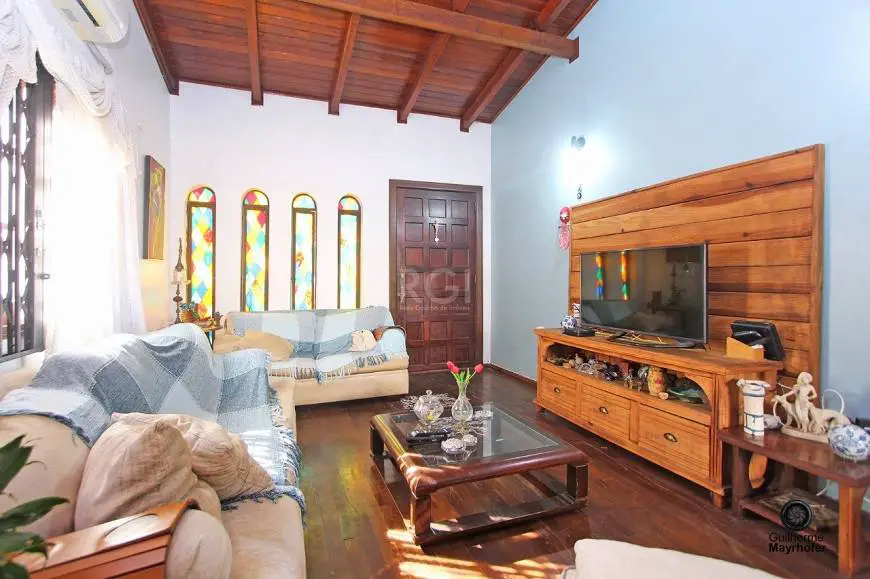 Foto 1 de Casa com 4 Quartos à venda, 249m² em Ipanema, Porto Alegre