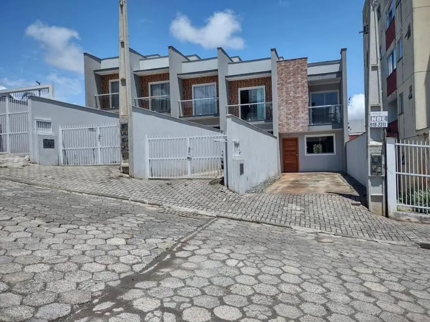 Foto 1 de Sobrado com 3 Quartos à venda, 97m² em Nova Brasília, Joinville