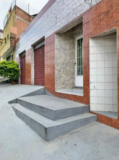 Foto 1 de Sobrado com 3 Quartos à venda, 180m² em Vila Canero, São Paulo